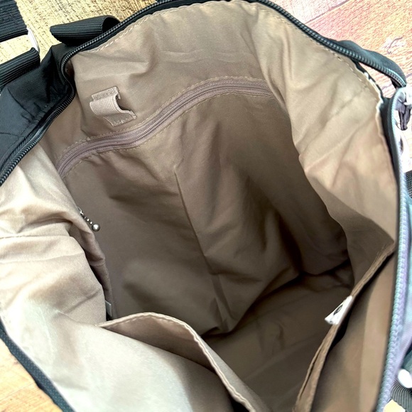 Baggallini All Set 3 In 1 Tote Backpack - Picture 10 of 16